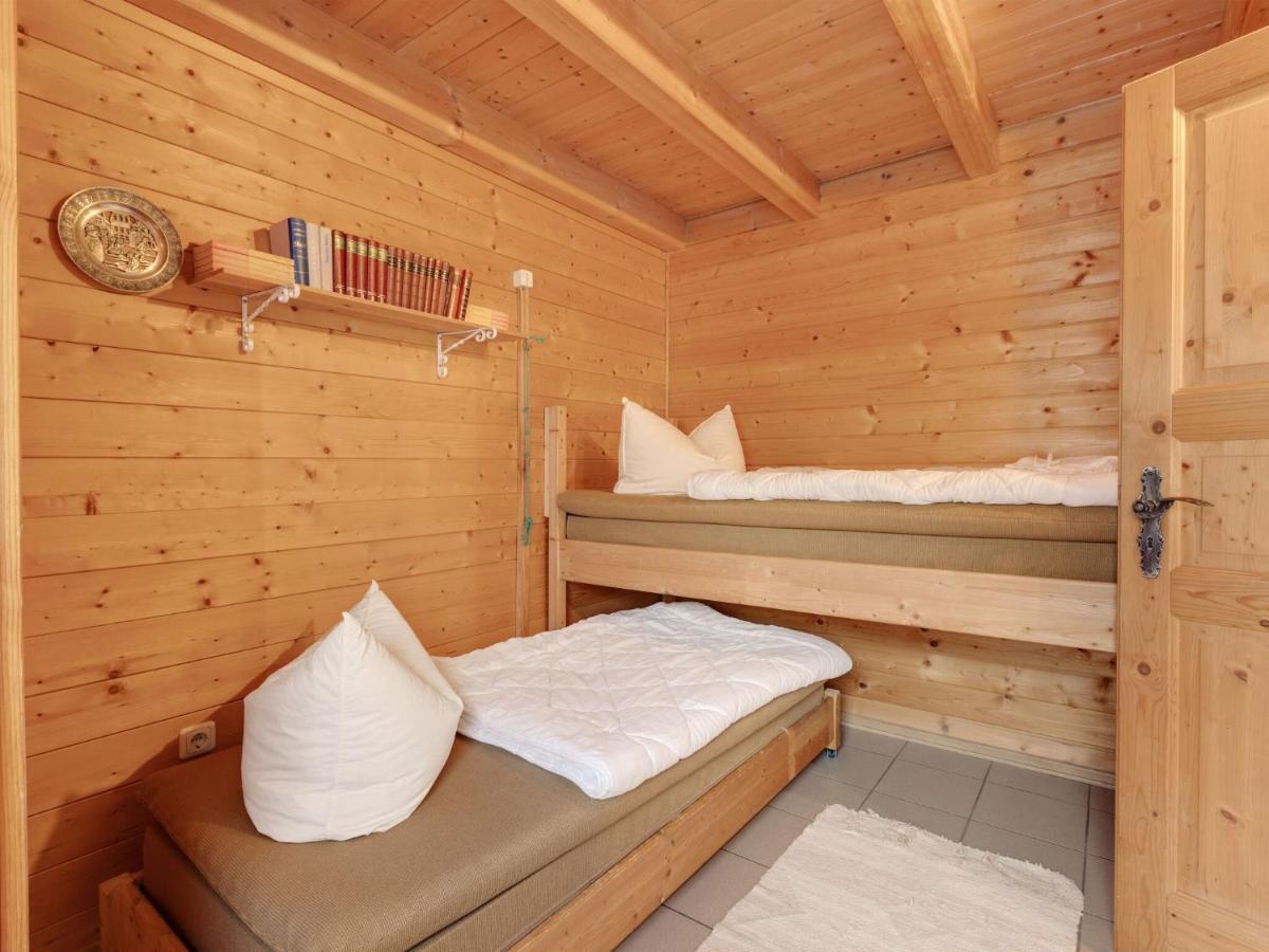 Chalet In Hinterrod Thuringia With Sauna Eisfeld エクステリア 写真